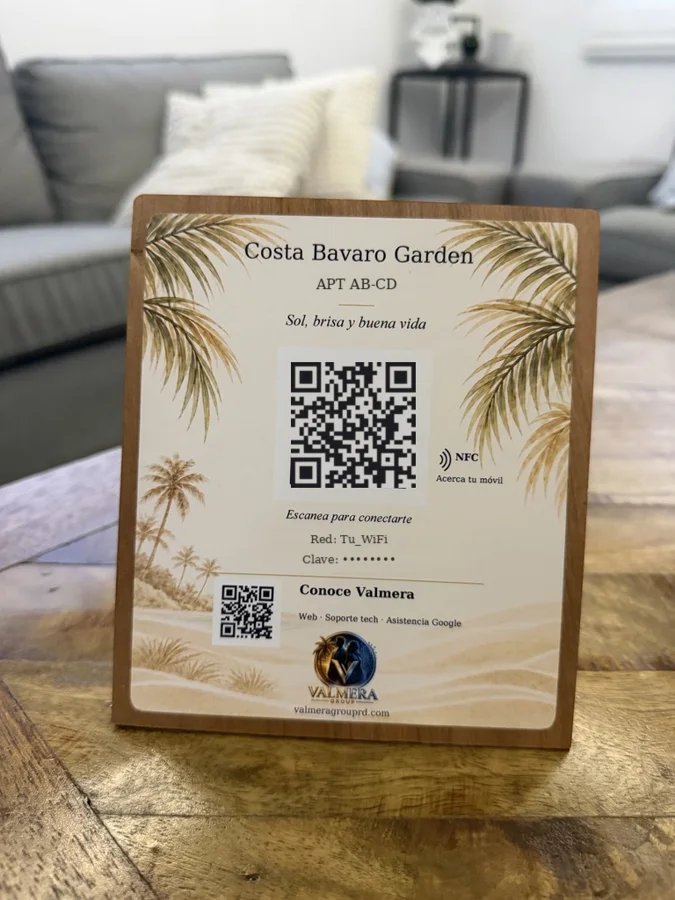 Panel NFC de madera con WiFi para un apartamento en Costa Bávaro